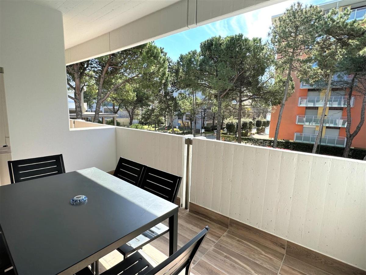 Residence Acapulco Bibione Exterior photo
